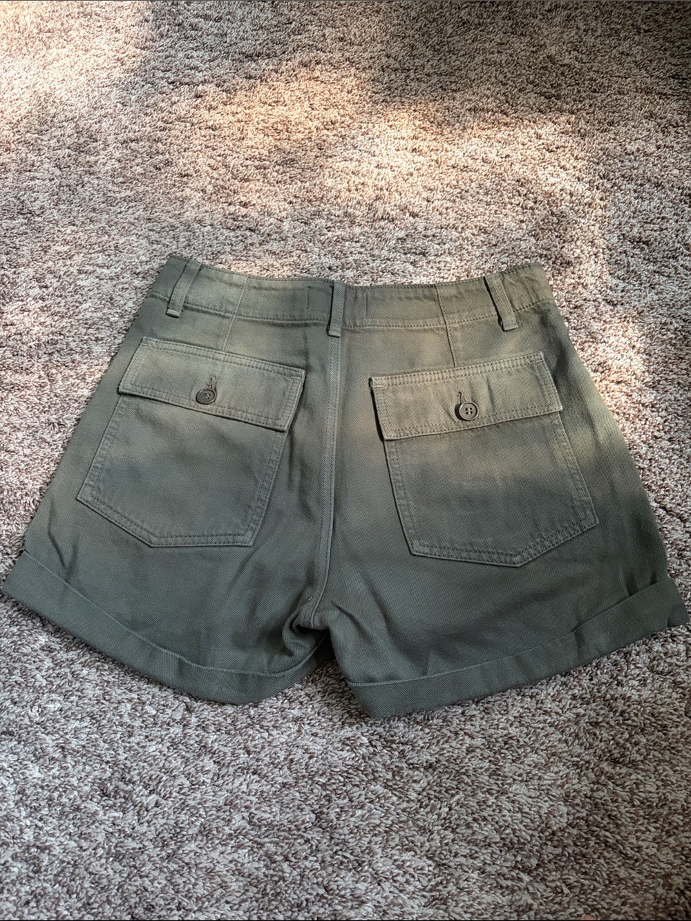 Reformation Utility shorts - Picture 4 of 7